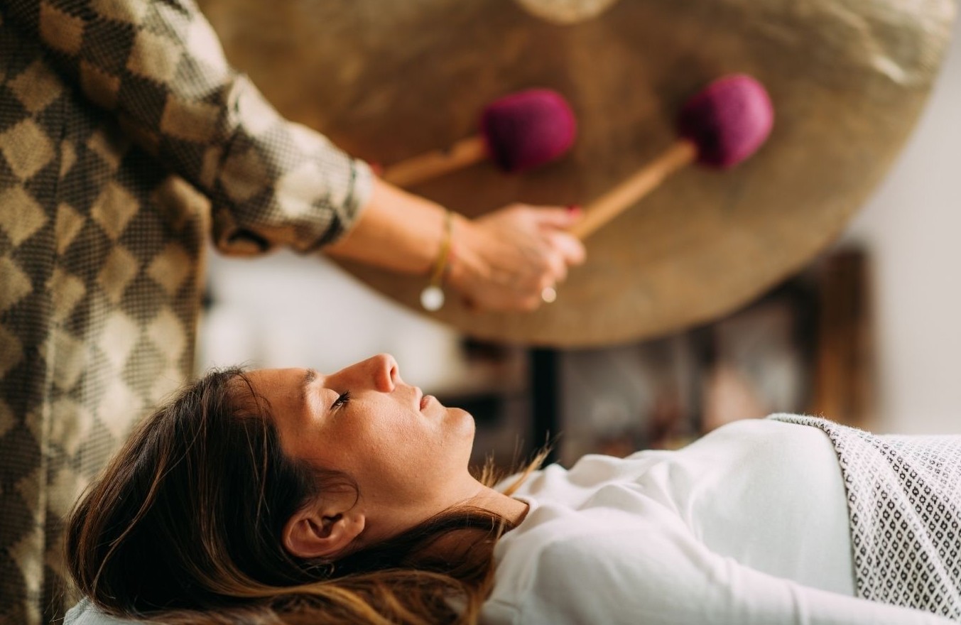 Gong sound therapy